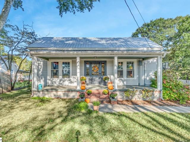 House for sale in Travelers Rest, South Carolina