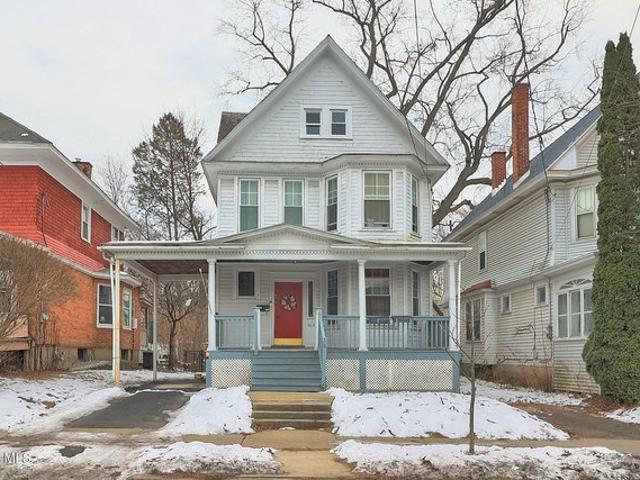 House for sale in Albany, New York