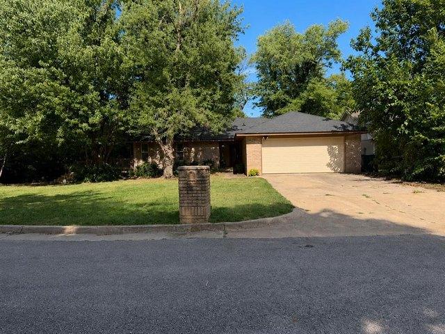 House for sale in Yukon, Oklahoma