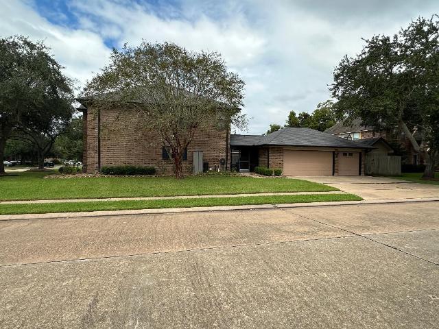 House for sale in Lake Jackson, Brazoria County
