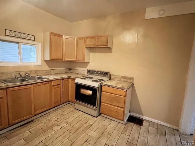 House for sale in Syracuse, New York