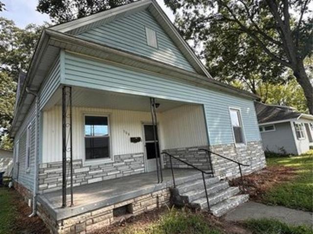 House for sale in Chaffee, Scott County