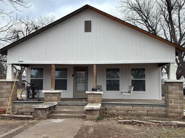 House for sale in Davis, Oklahoma