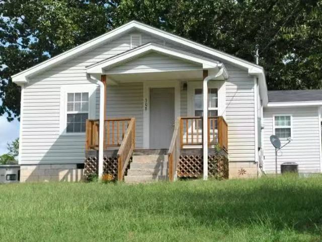 House for rent in Benton