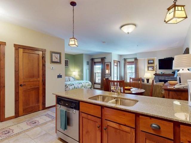 Condo for sale in Snowshoe, West Virginia