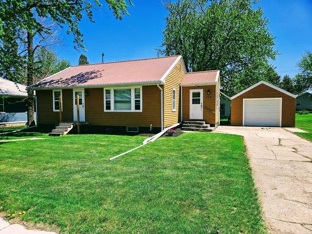 House for sale in Lake Preston, South Dakota