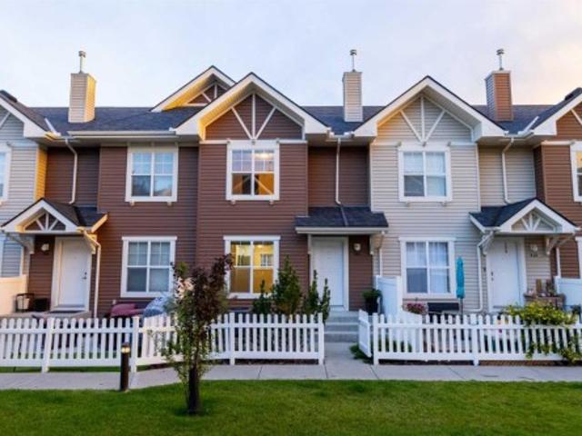 Townhouse for sale in Tuscany, Calgary