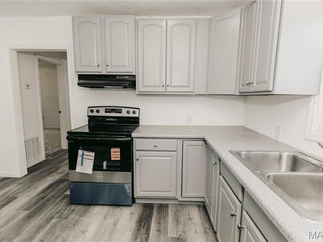 House for sale in Dixon, Missouri