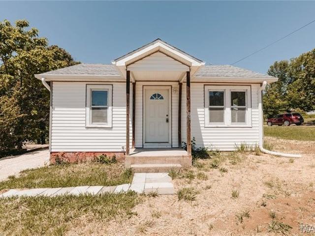 House for sale in Dixon, Missouri