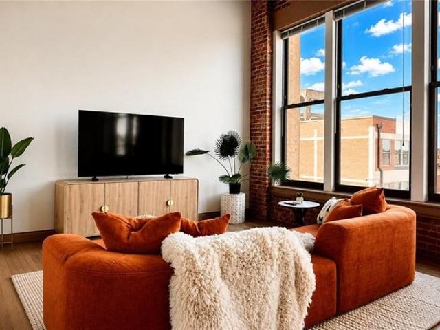 Condo for sale in Kansas City, Missouri