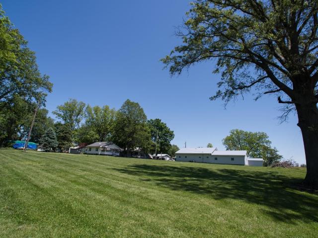 House for sale in Edwardsport, Indiana