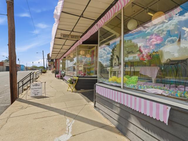 Commercial for sale in Ark