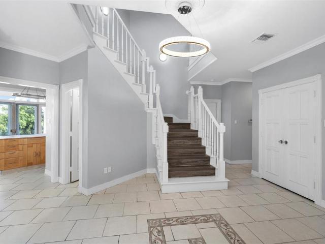House for sale in Woodway