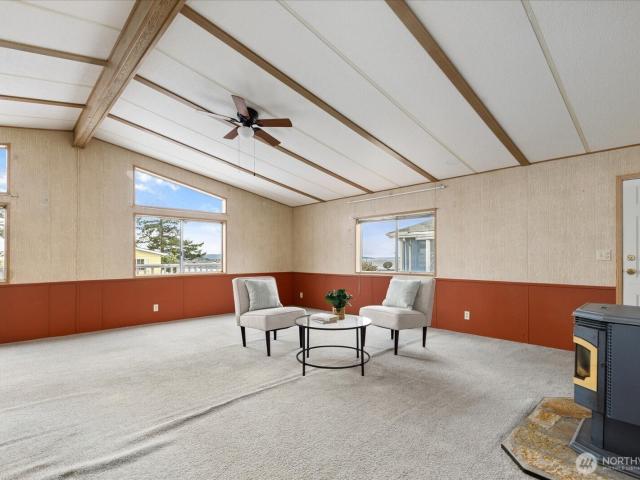 House for sale in Oak Harbor, Washington