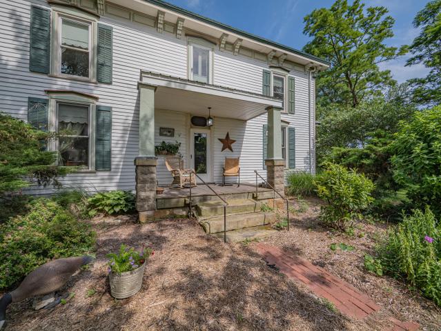 House for sale in Armstrong, Missouri
