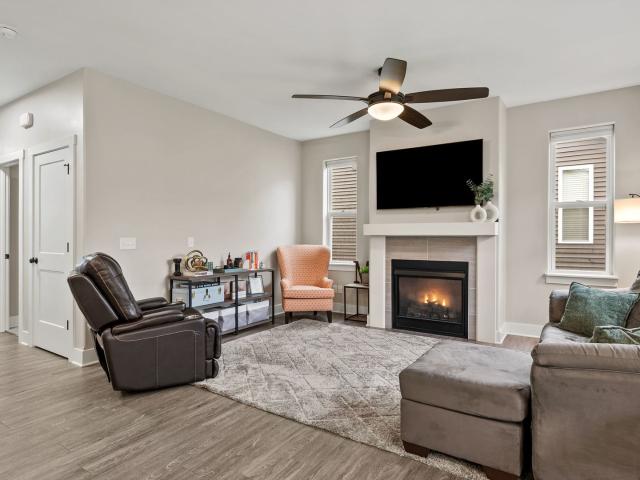Townhouse for sale in Bettendorf, Scott County