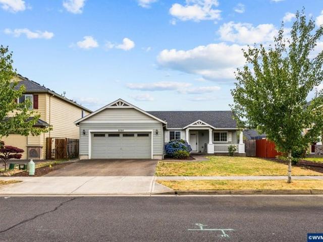 House for sale in Oregonia