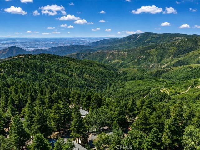 House for sale in Green Valley Lake, California
