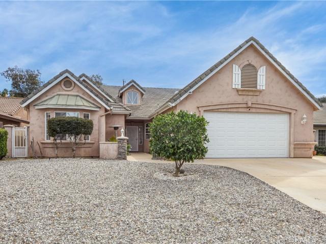 House for sale in Canyon Lake, California