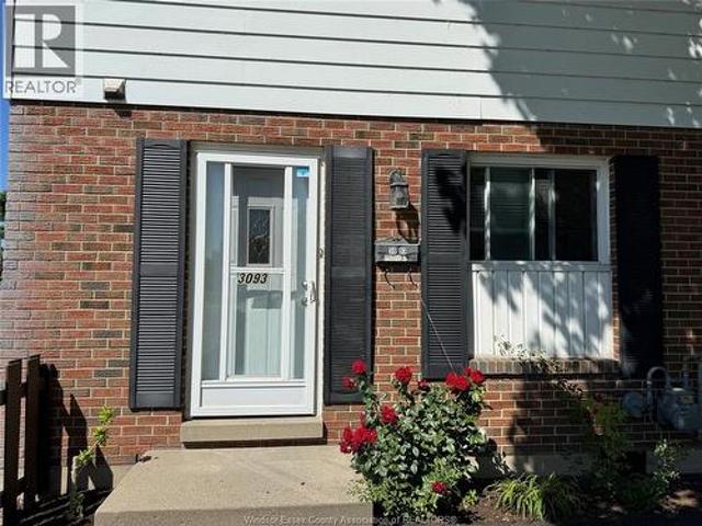 Townhouse for sale in Maidstone, Ontario