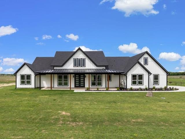 House for sale in Hunt, Texas