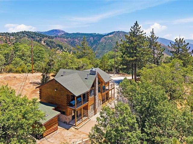 House for sale in Green Valley Lake, California