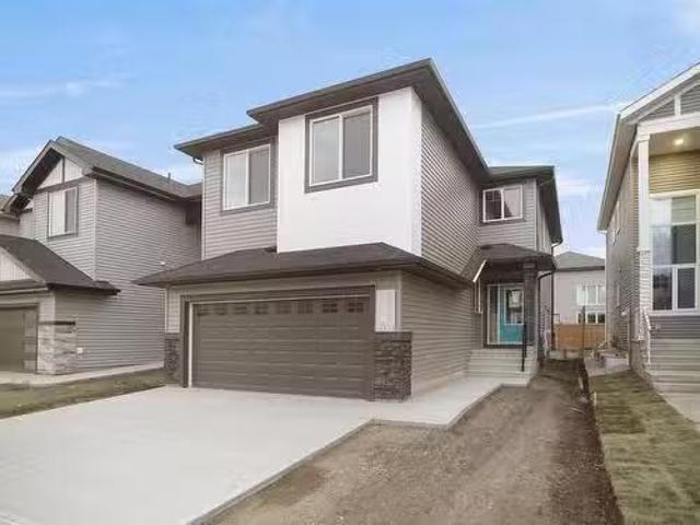 House for sale in Wedgewood, Alberta