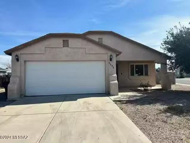 House for sale in Safford