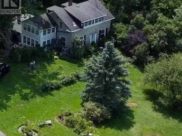 House for sale in South Frontenac, Ontario