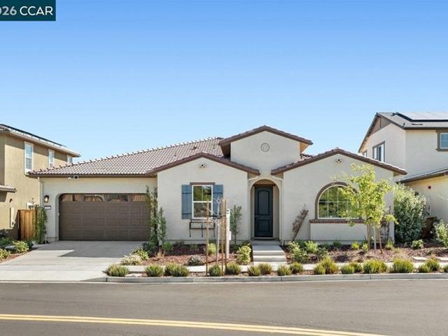 House for sale in Tracy, California