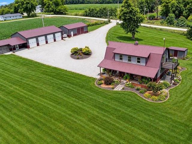 House for sale in Montrose, Lee County