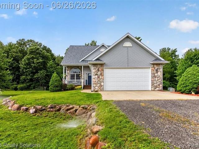 House for sale in North Branch, Michigan