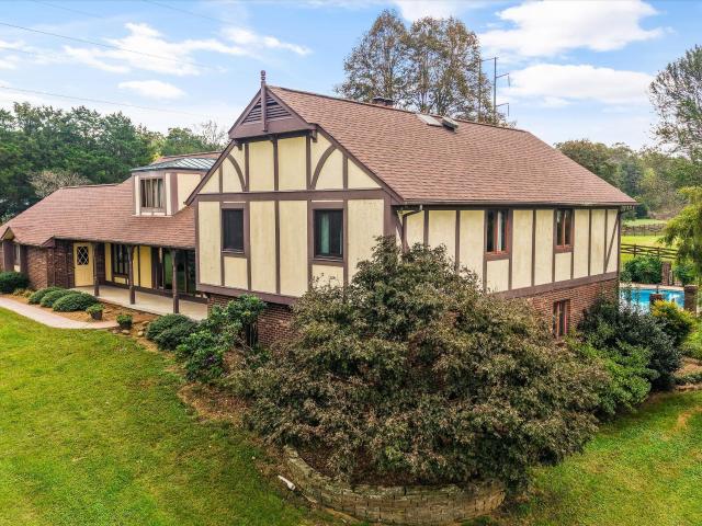 House for sale in Norris, East Tennessee