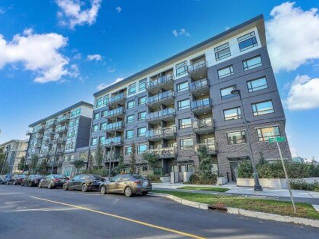 Apartment for sale in Surrey, British Columbia