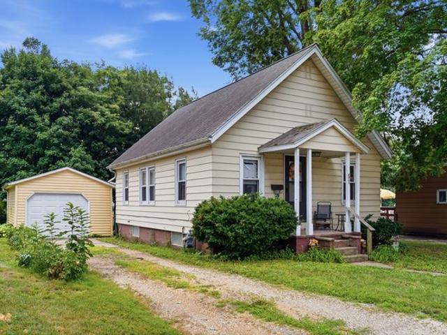 House for sale in Whiteside, Illinois