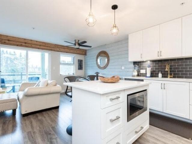 Apartment for sale in Surrey, British Columbia