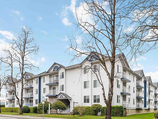 Condo for sale in Surrey, British Columbia