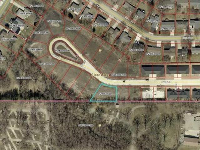 Land for sale in Cerro Gordo, Iowa