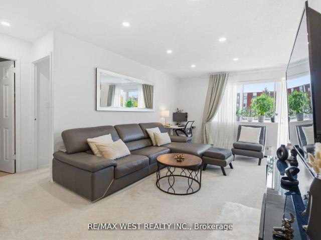 Condo for rent in Woburn, Ontario
