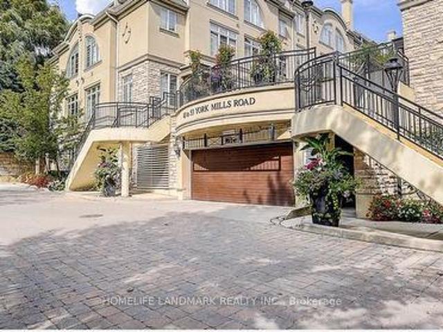 Townhouse for rent in Don Valley West, Toronto