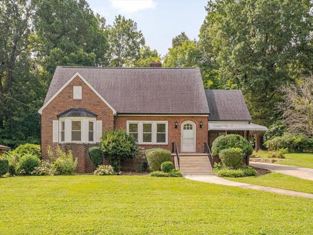 House for sale in Alamance, North Carolina