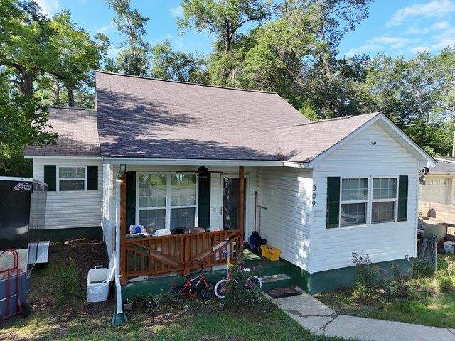 House for sale in Dewey City, Thomasville