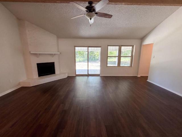 House for sale in Hewitt, Texas