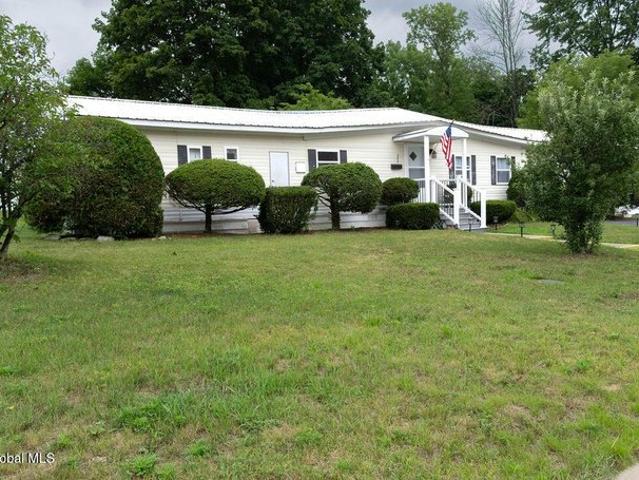 House for sale in Saratoga, New York
