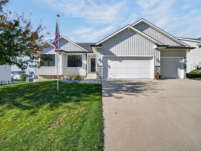 House for sale in Orchard Trail, Norwalk