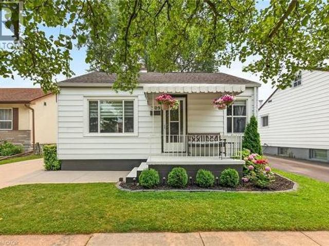 House for sale in Niagara, Ontario