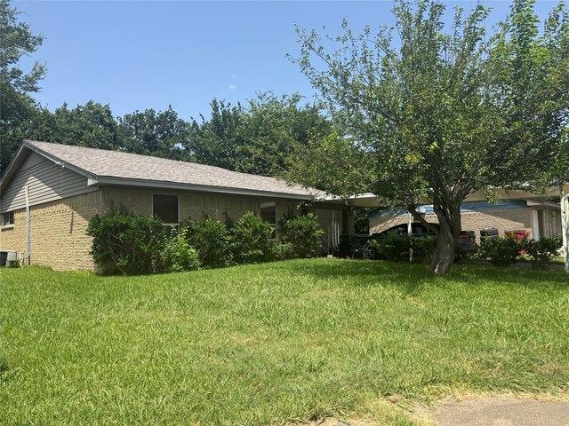 House for sale in Wilmer, Texas