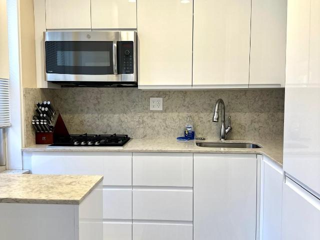 Property for sale in Manhattan Community Board 8, New York