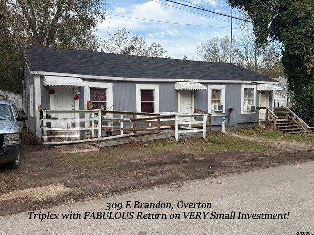 House for sale in Overton, Texas