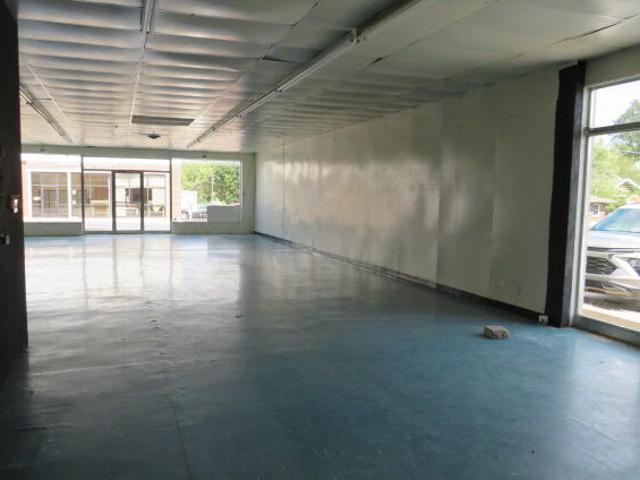 Commercial for sale in Macomb, Missouri